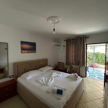 Petrefi Apartments Ksamil Exterior foto