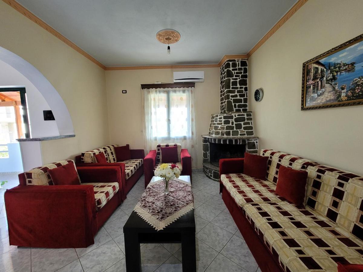 Petrefi Apartments Ksamil Exterior foto